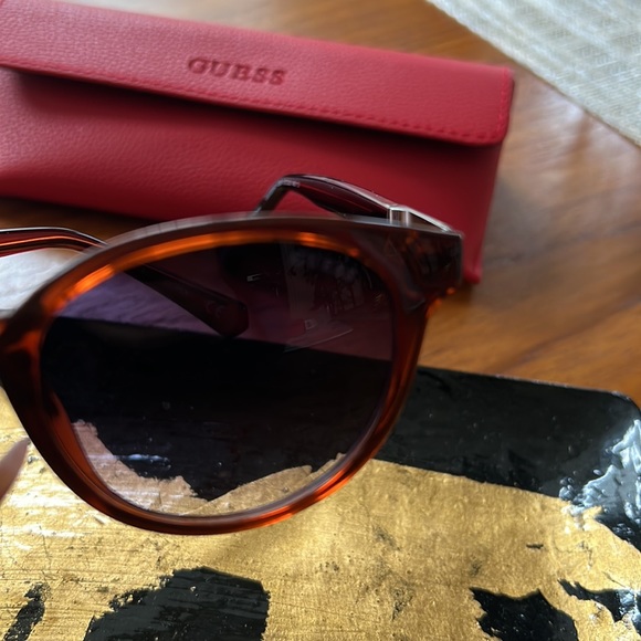 Guess sunglasses Shiny Light Brown/Gradient Blue - Picture 8 of 9